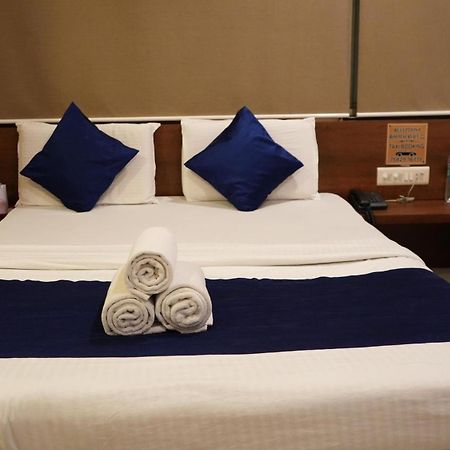 Hotel Satyug Ujjain Zewnętrze zdjęcie
