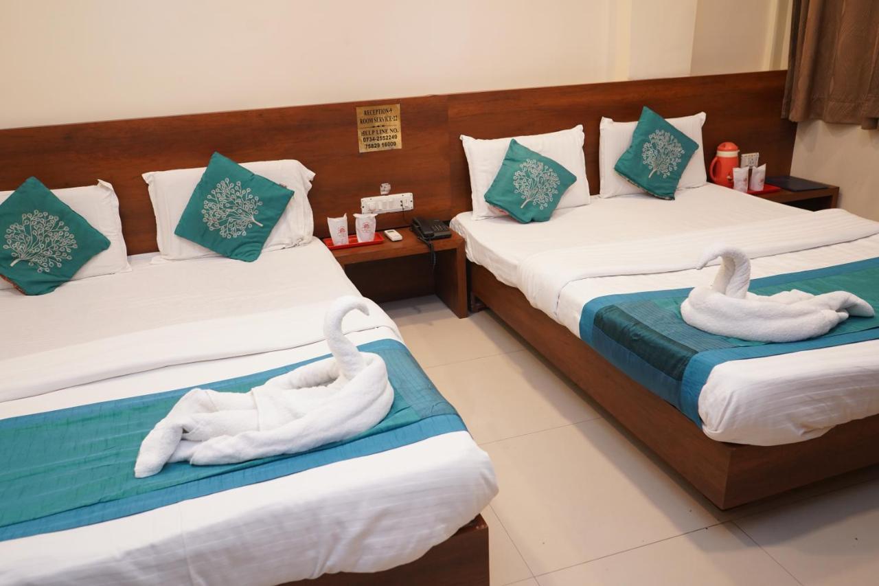 Hotel Satyug Ujjain Zewnętrze zdjęcie