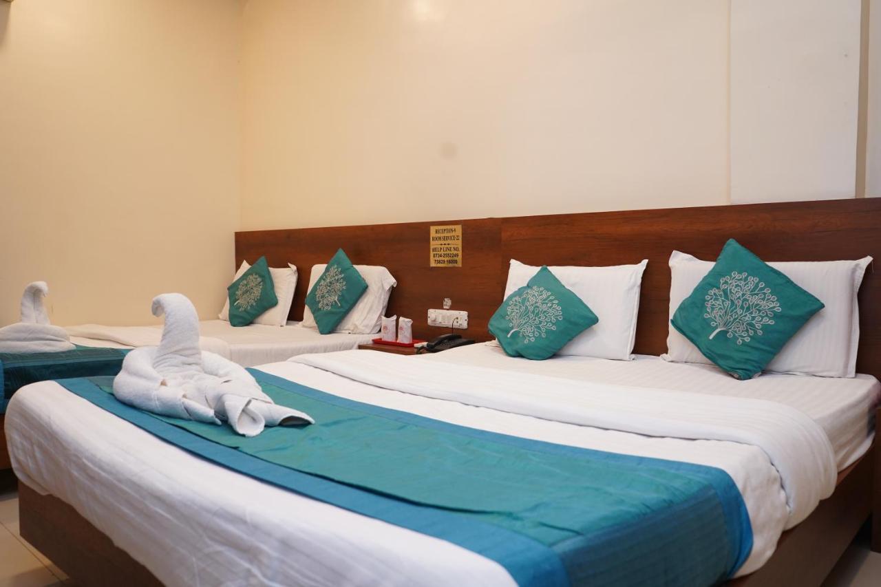 Hotel Satyug Ujjain Zewnętrze zdjęcie